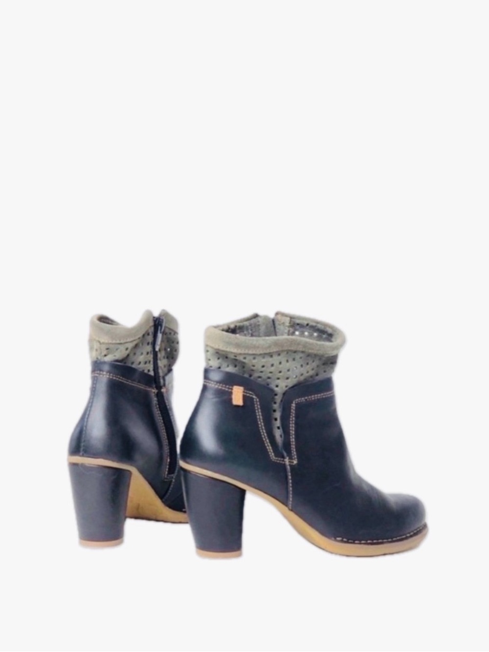 Rare‼️ EL NATURALISTA Leather Navy Chunky Heels Booties